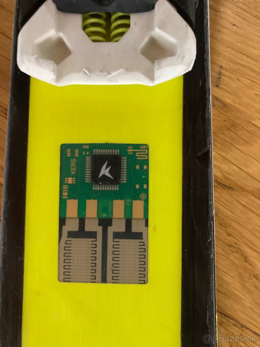 Predám lyžiarsky komplet - 3