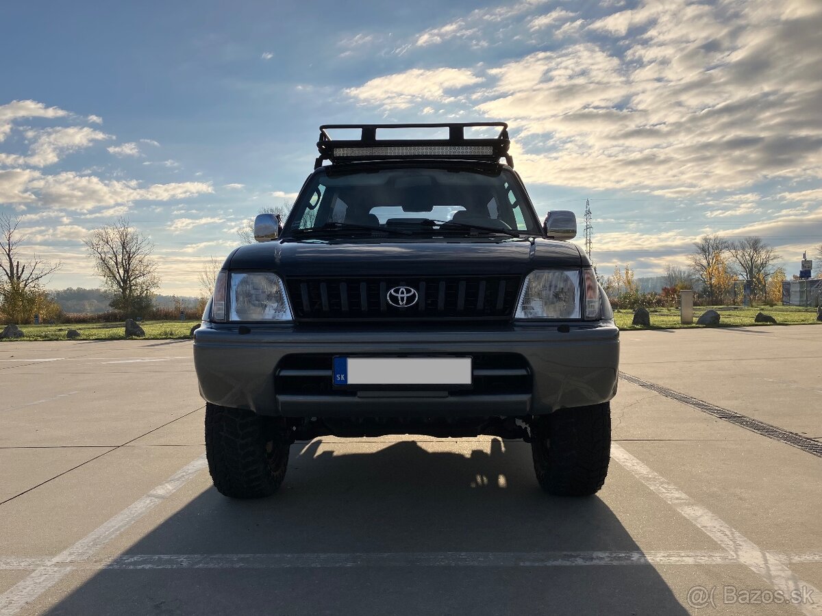 Toyota Land Cruiser J90 - 3