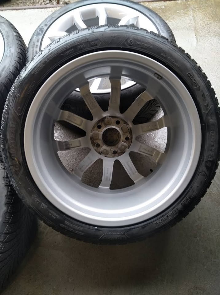 AUDI A4 18" zimná sada + 245/40 R18. - 3