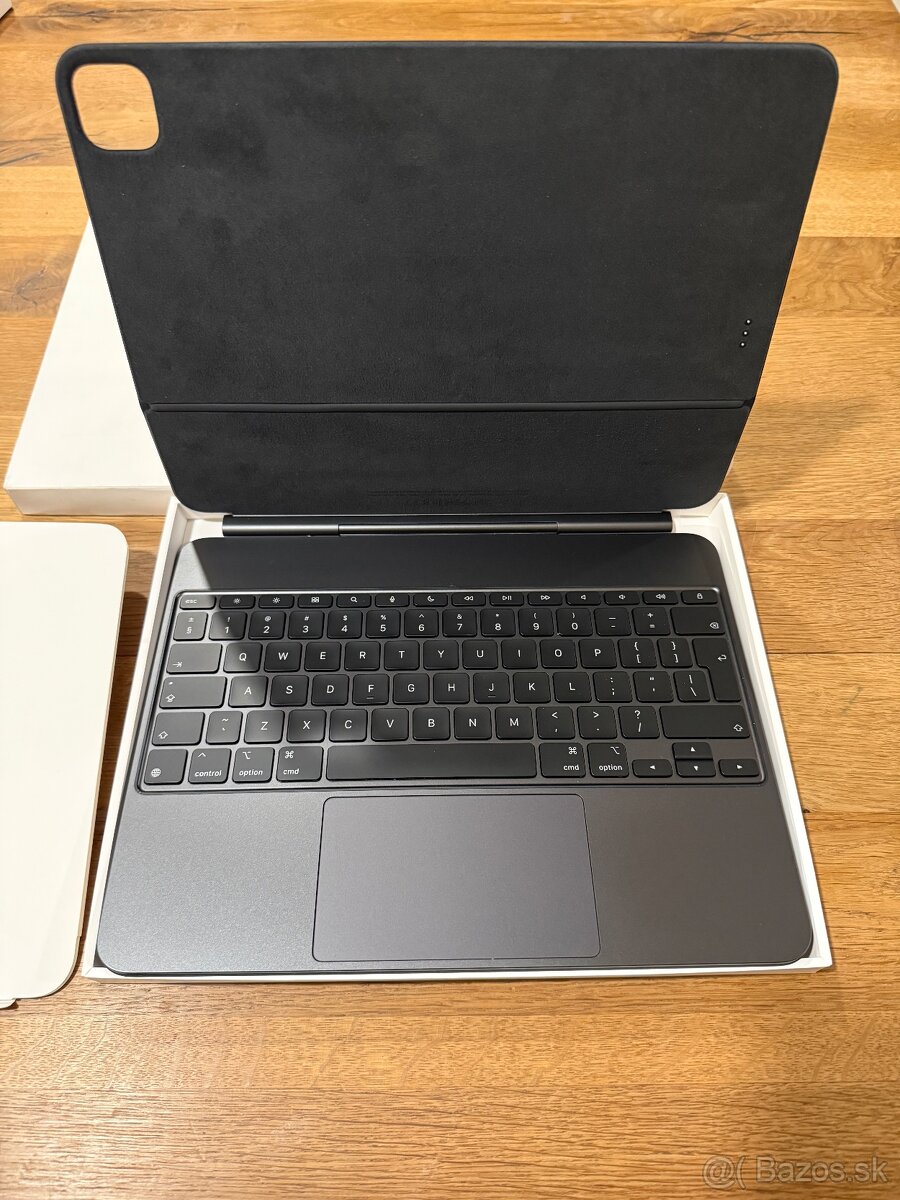 Apple Magic Keyboard 11” A2974 pre iPad Pro/Air - 3