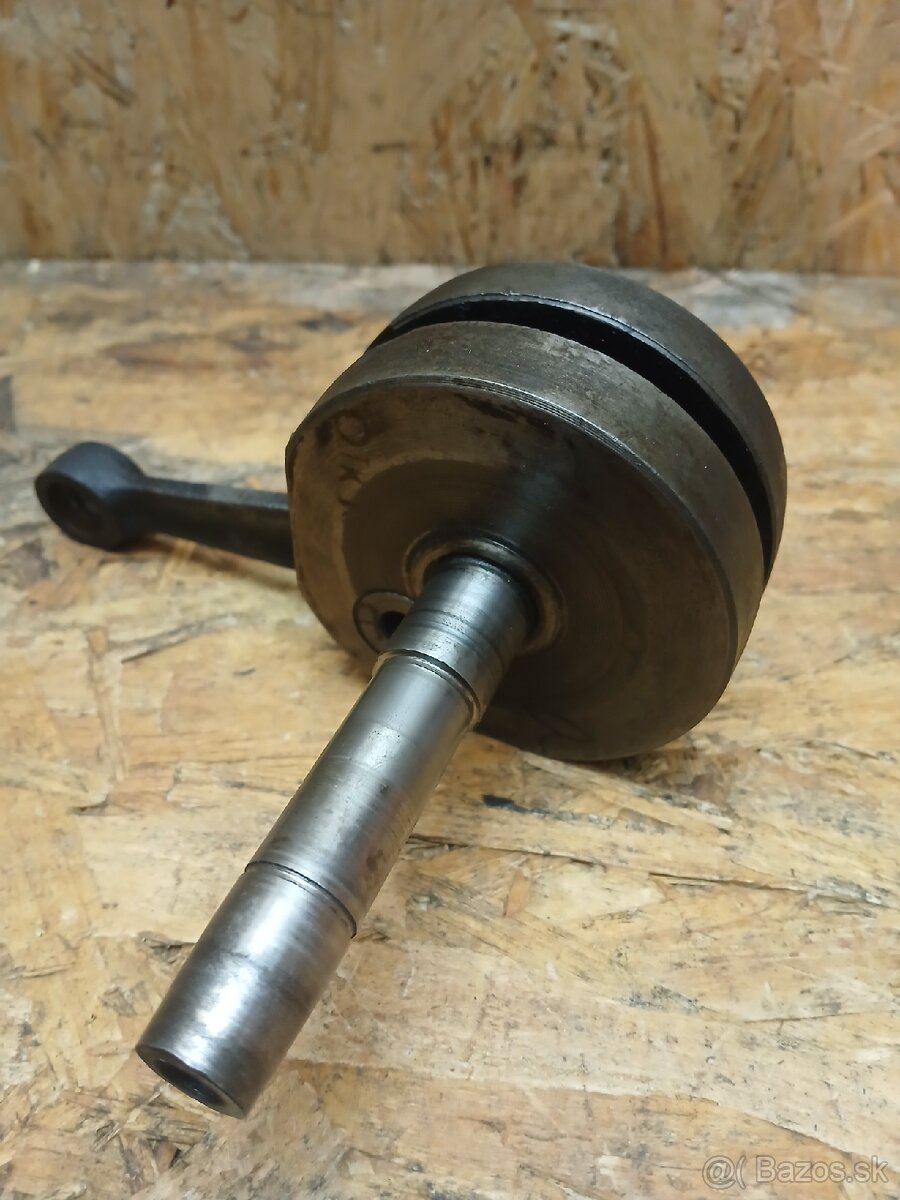 Babetta 207 kľuková hriadeľ - 3