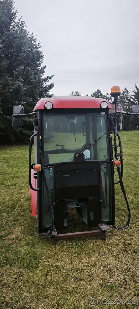 UNIVERSALNÍ TRAKTOROVÁ KABINA - 3