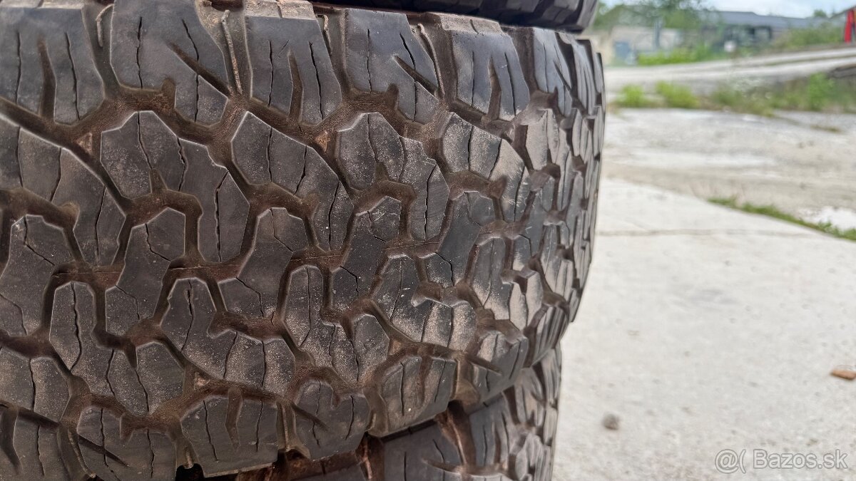 265/60 R18 BFgoodrich - 3