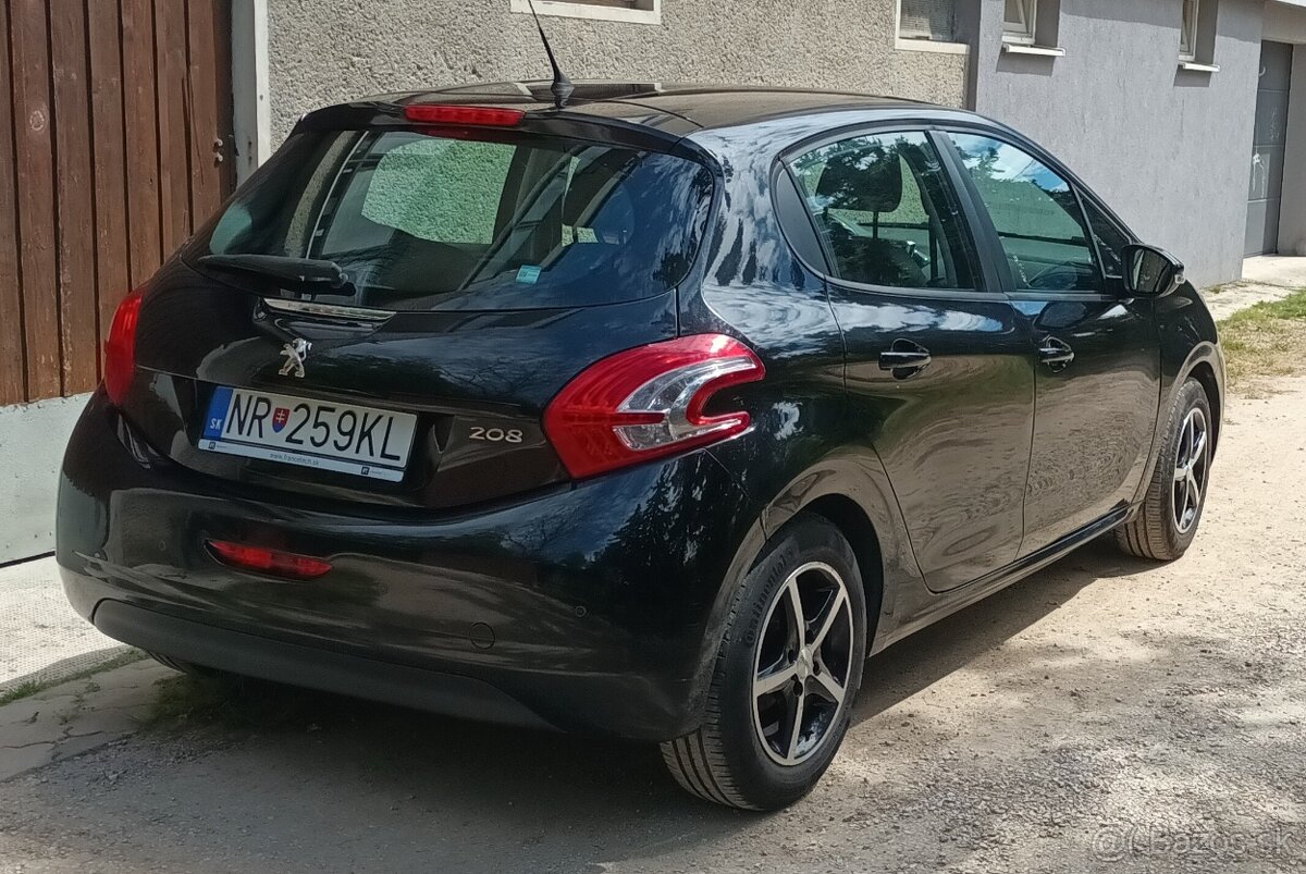 Peugeot 208 - 3