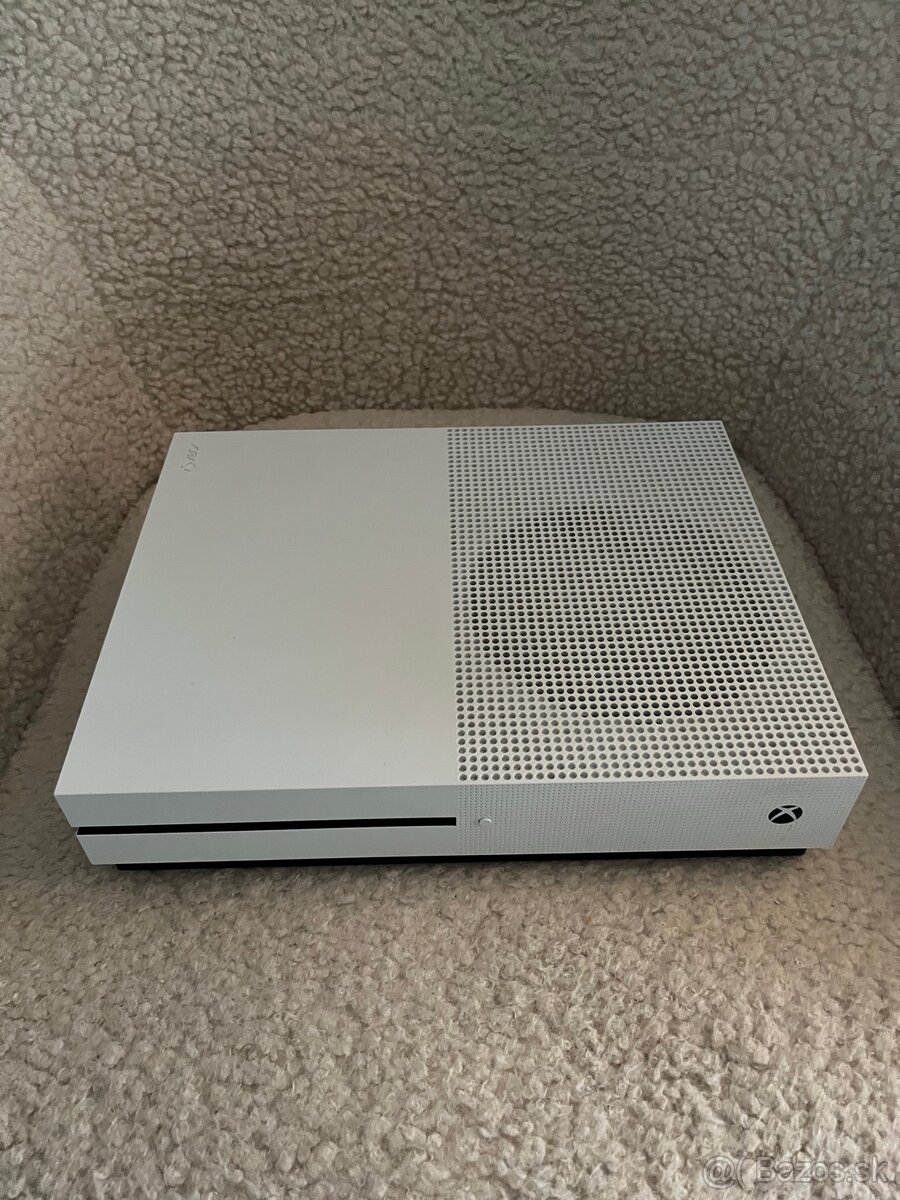 Predám Xbox One S - 3