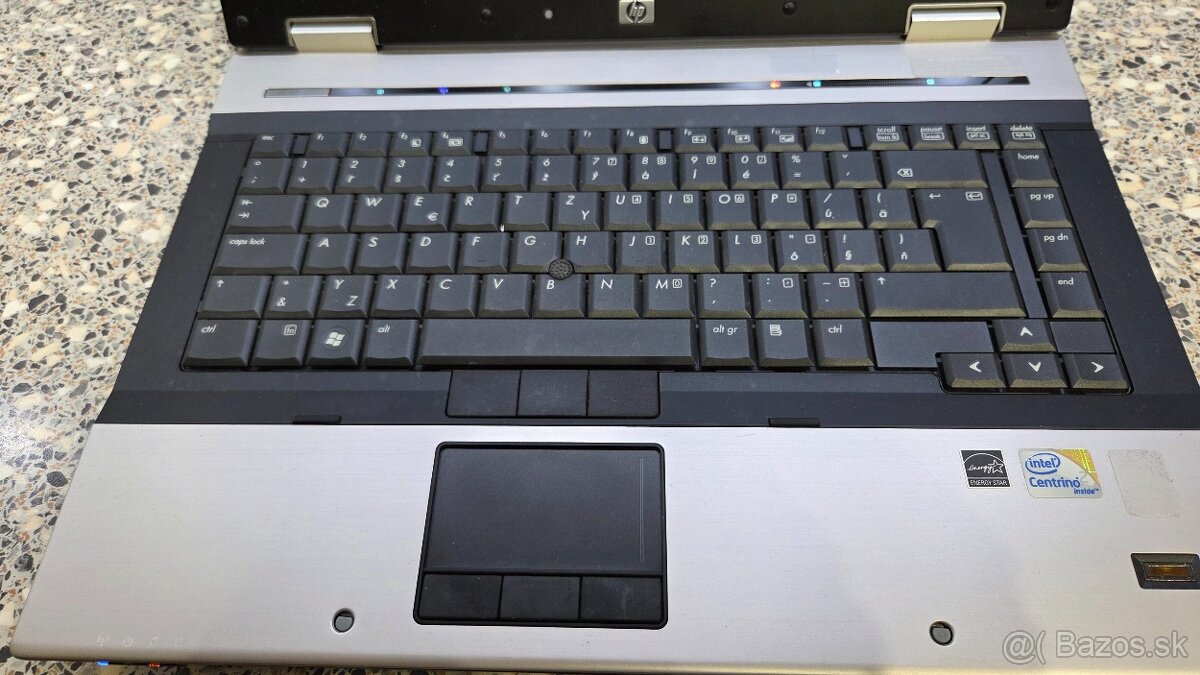 Predam HP laptop v krasnom stave, 2 jadro, 4GB RAM, SSD - 3