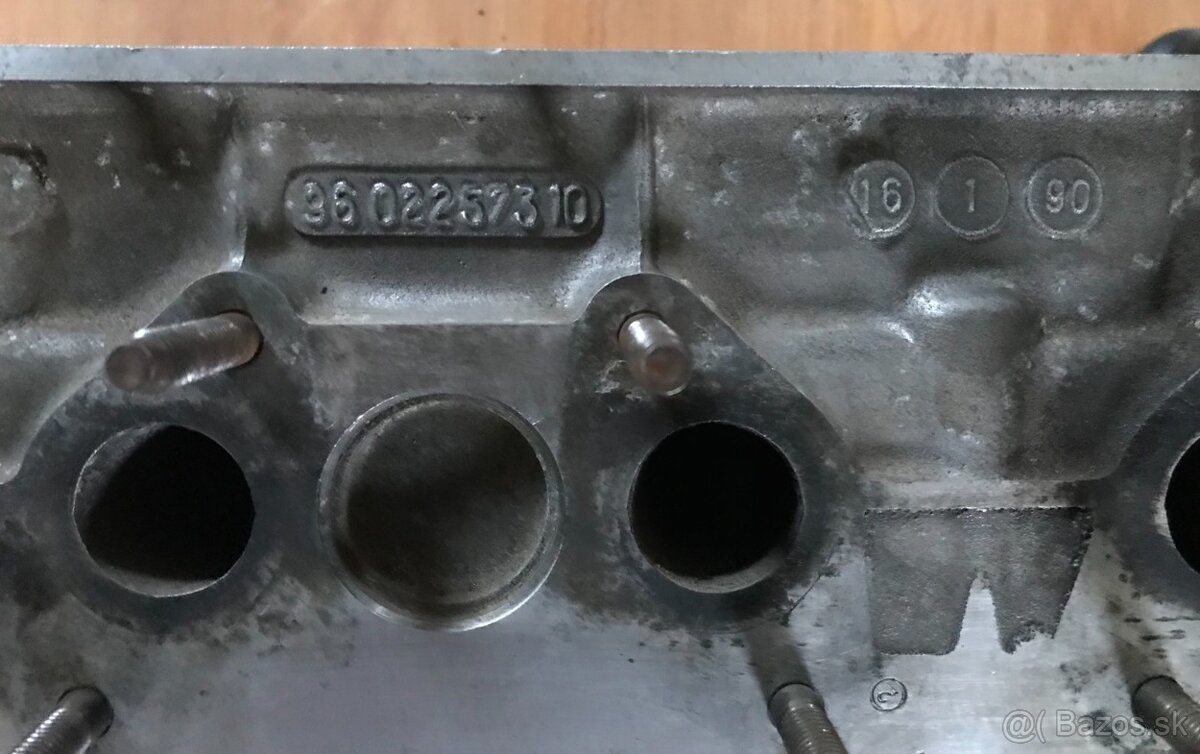 Hlava motora Peugeot/Citroën - 3