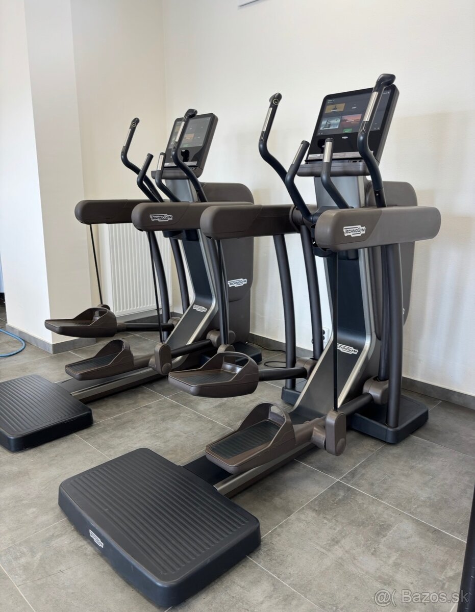 Technogym Artis Vario Unity 3 Live profi kardio - 3