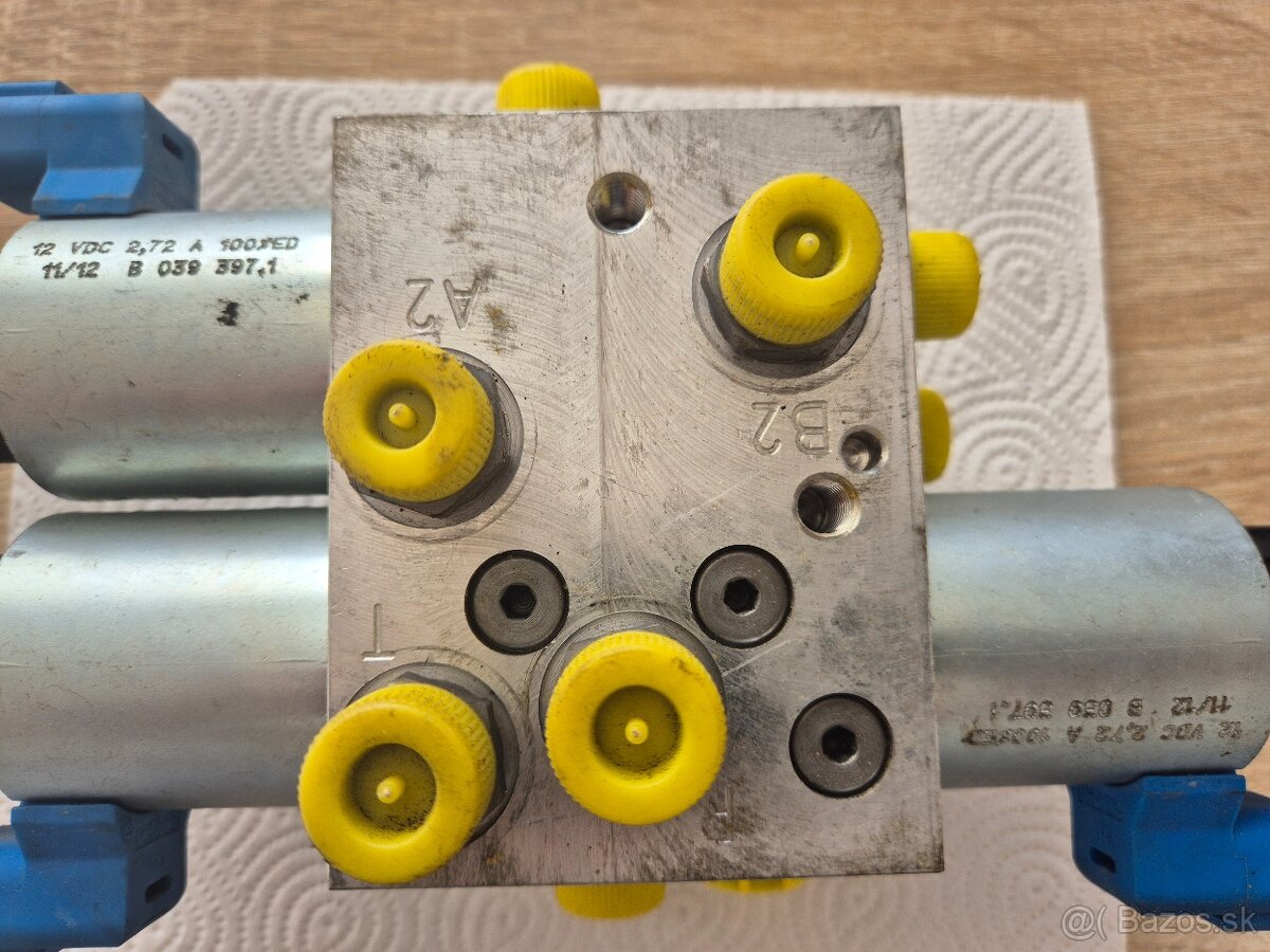 Hydraulický rozvádzač-ventilový blok.Claas. - 3