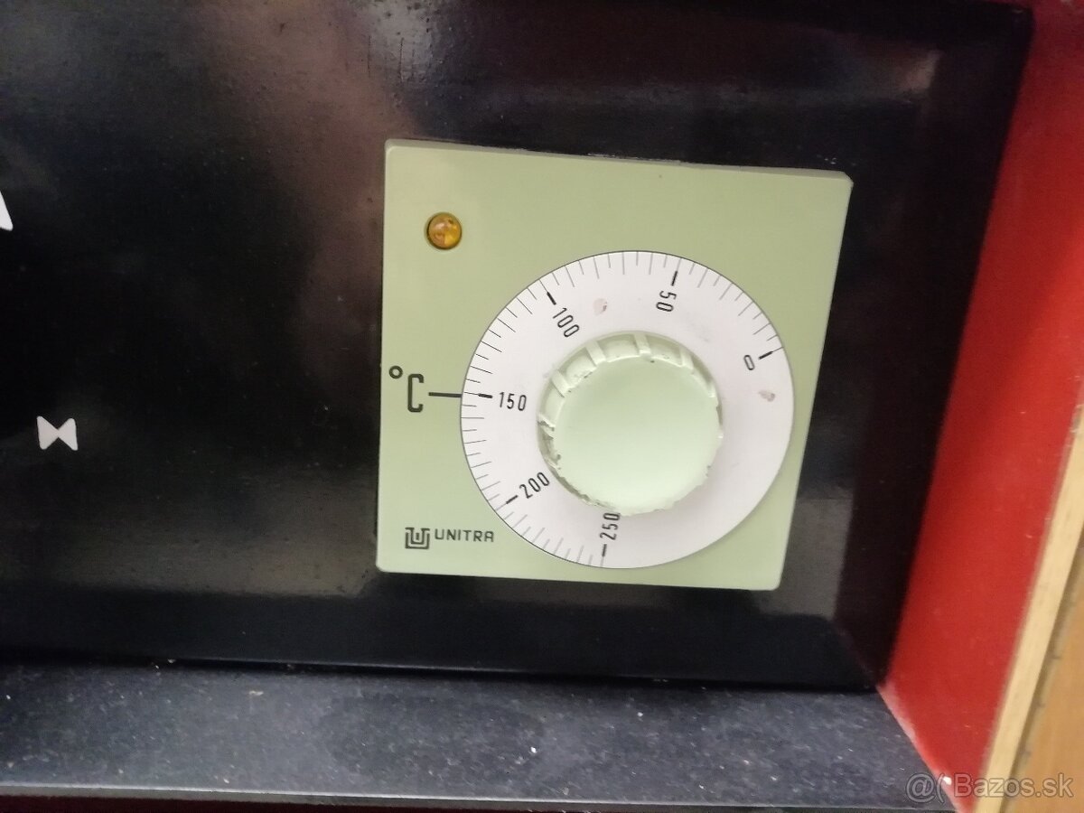 Laboratórna sušiaca pec do 250 °C - 3