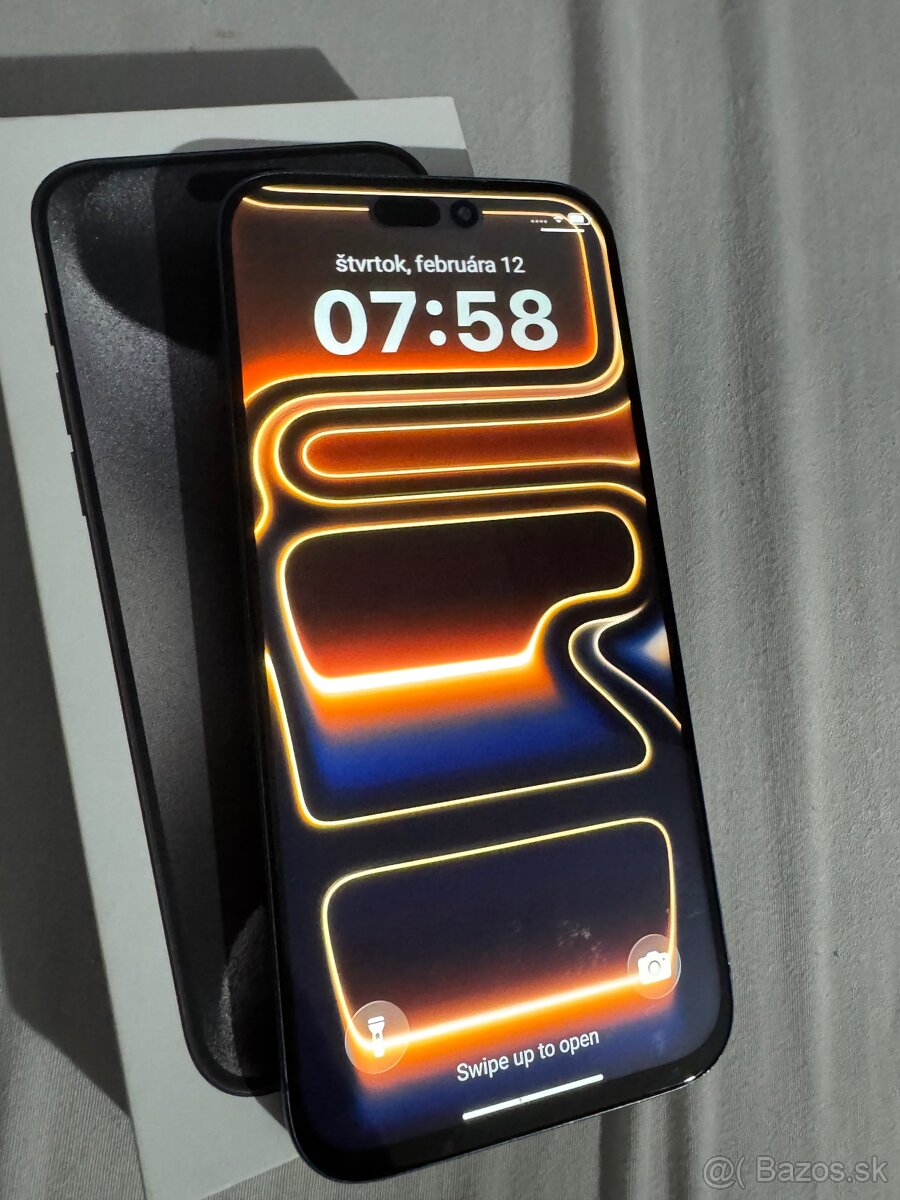 Predam iPhone 17 pro max replika - 3