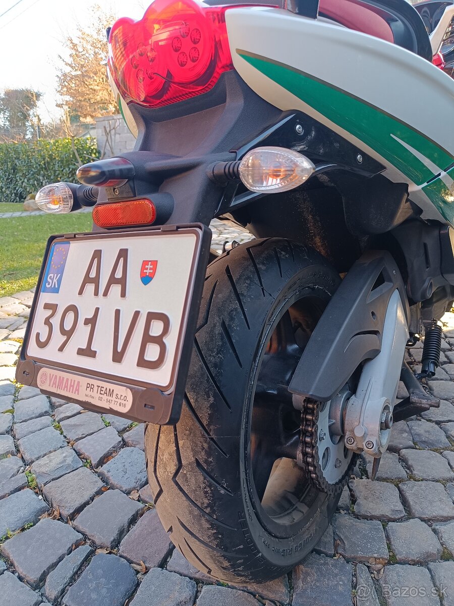 Gilera GP 800 - 3