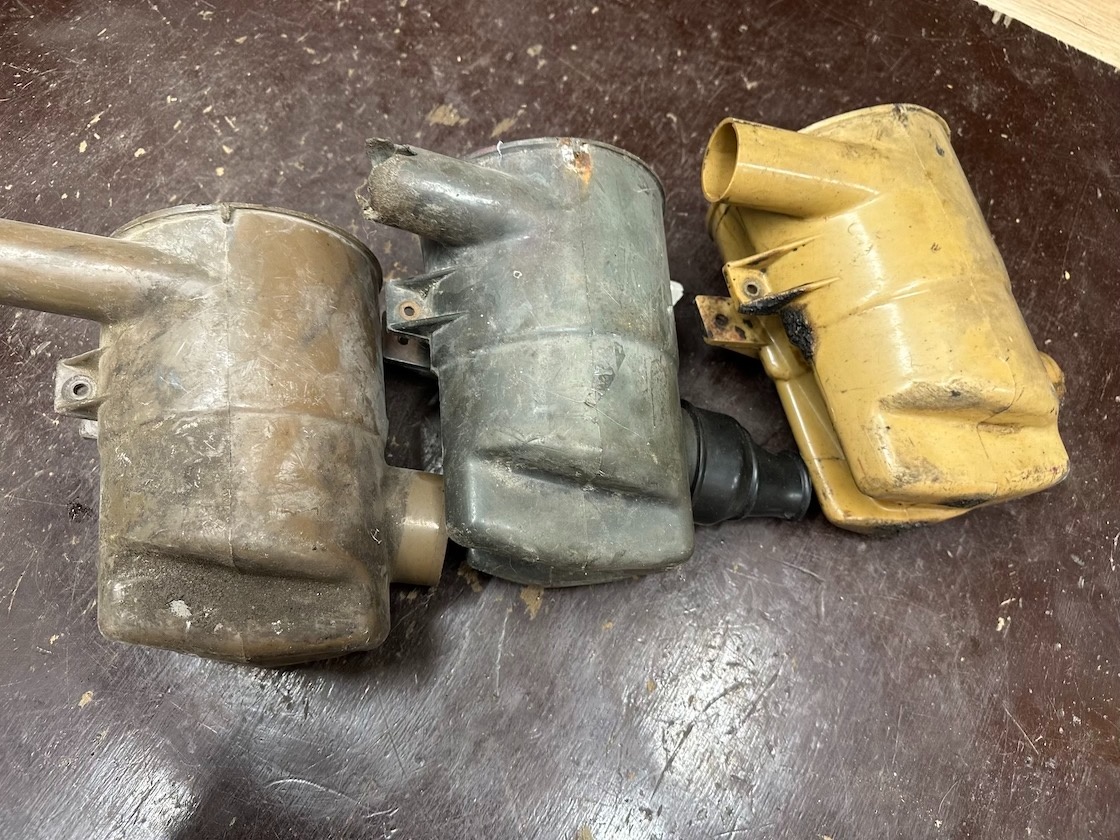 Predám vzduchový filterbox JAWA 250/559 panelka - 3