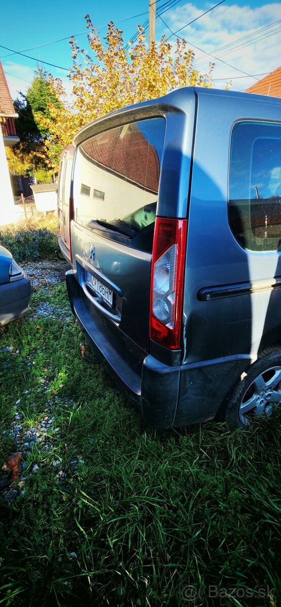 Predám Peugeot Exp Comf HDI120 8 miestné - 3