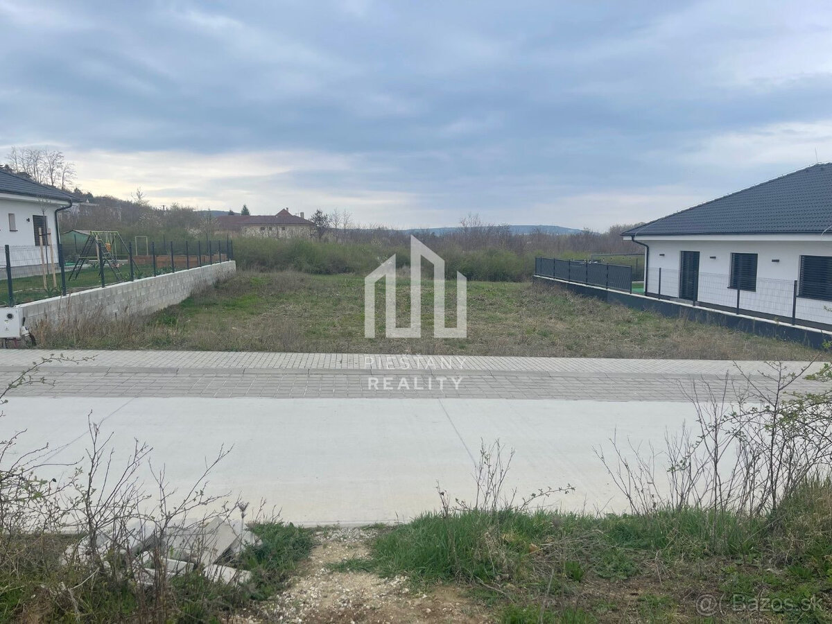 NA PREDAJ ideálny stavebný pozemok pre RD - 3