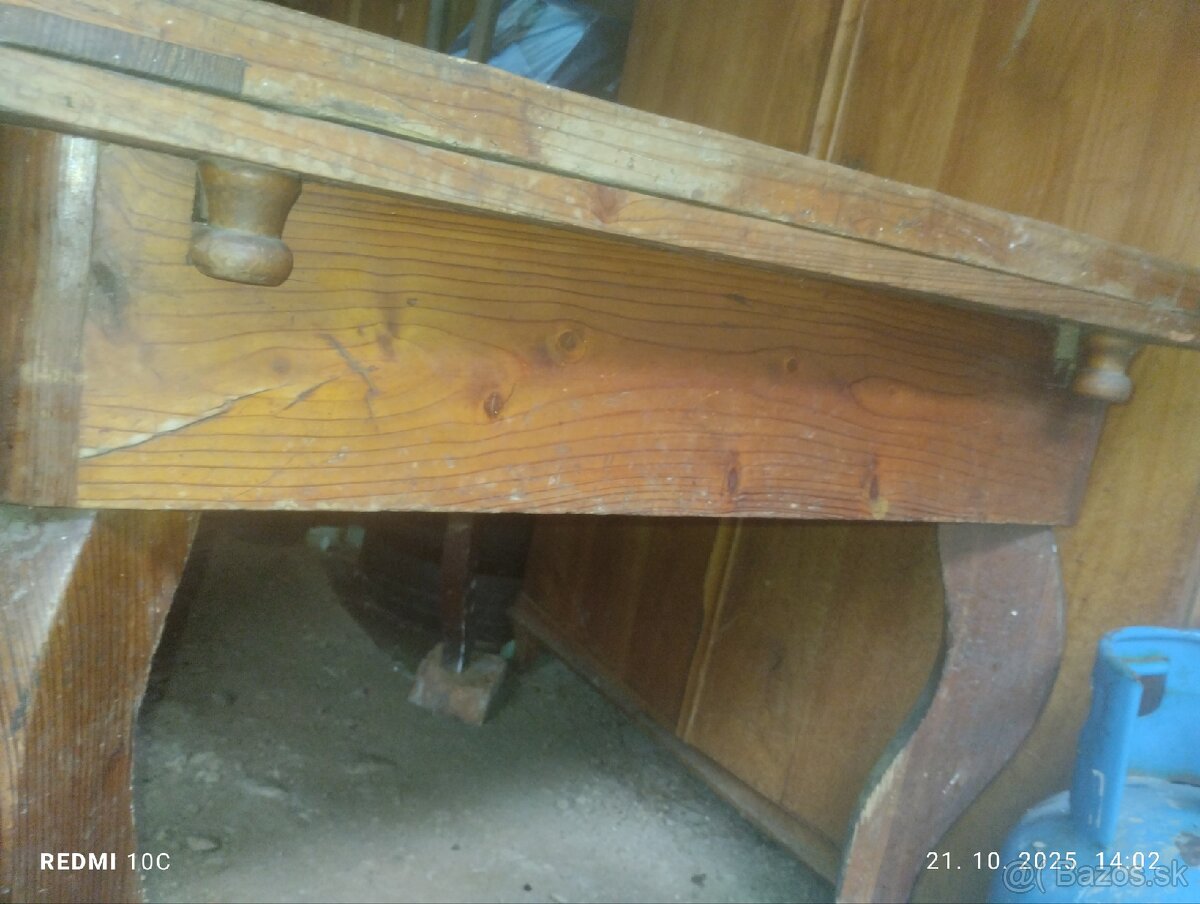 Stôl - 3