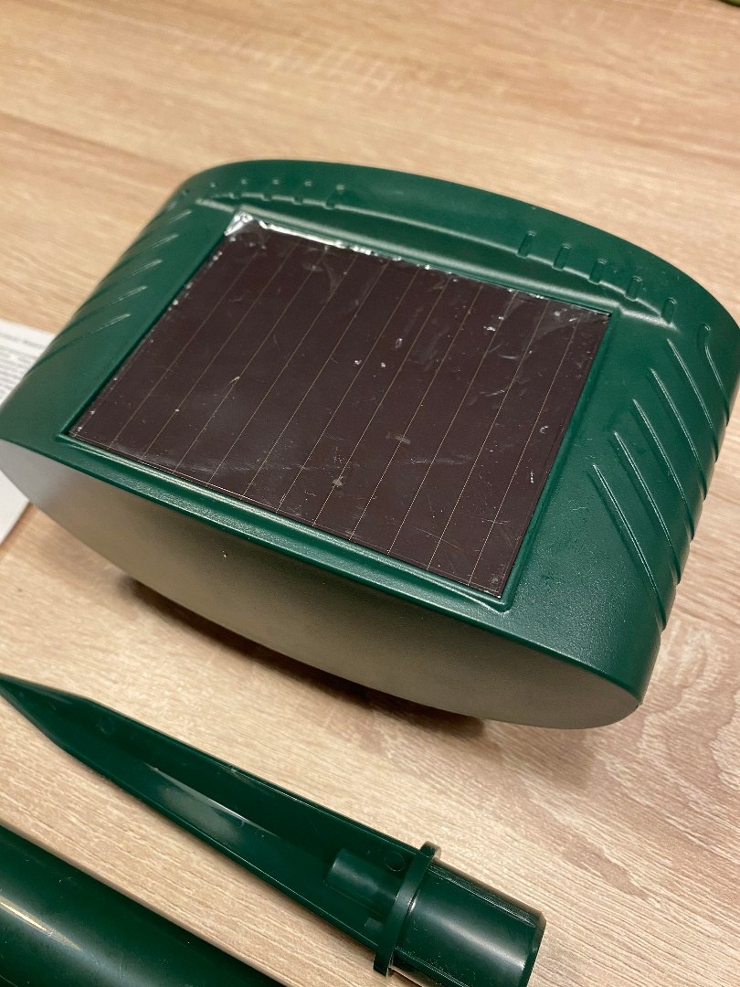 Ultrazvukový odplašovač zvierat s pohybovým senzorom - 3