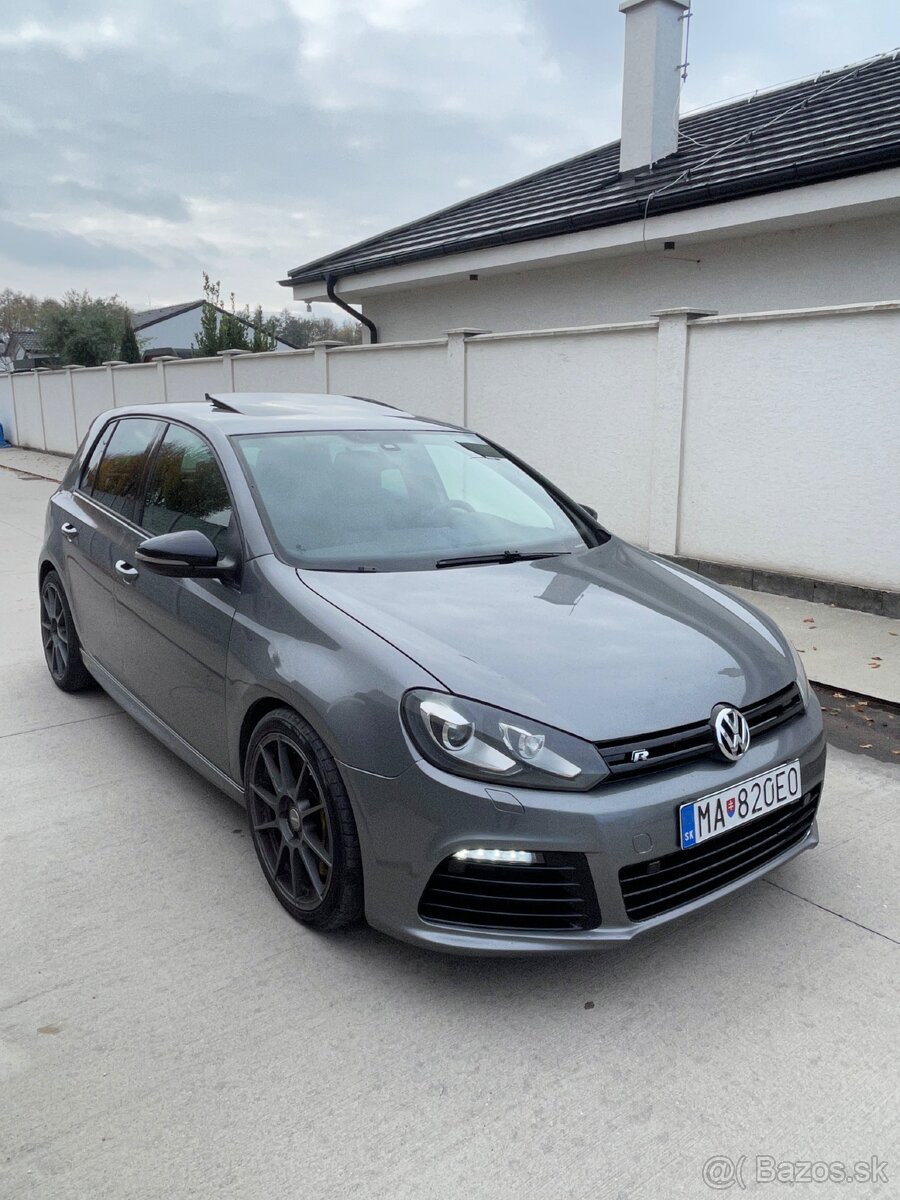 VW Golf R 4x4 2.0tsi -aj na splátky - 3