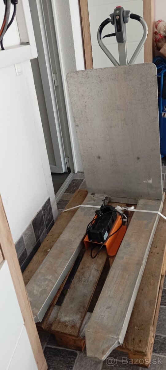 Ručne vedený elektrický paletový vozík - 3