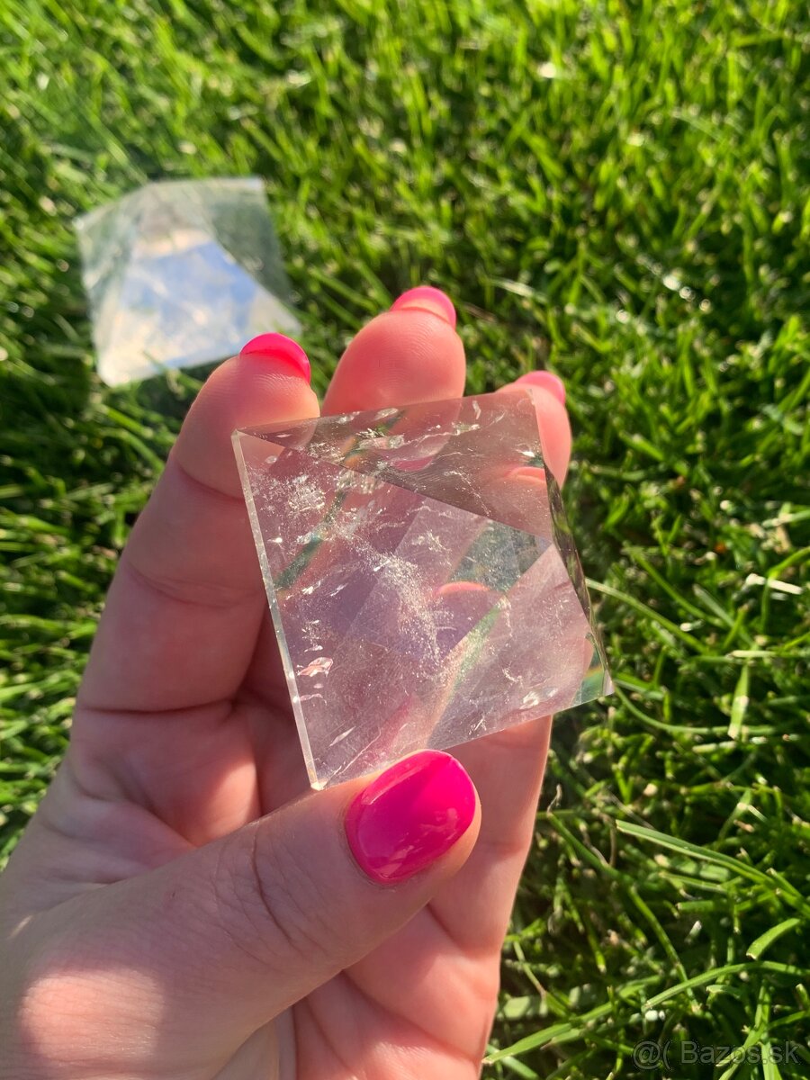 Kristalova pyramida - 3