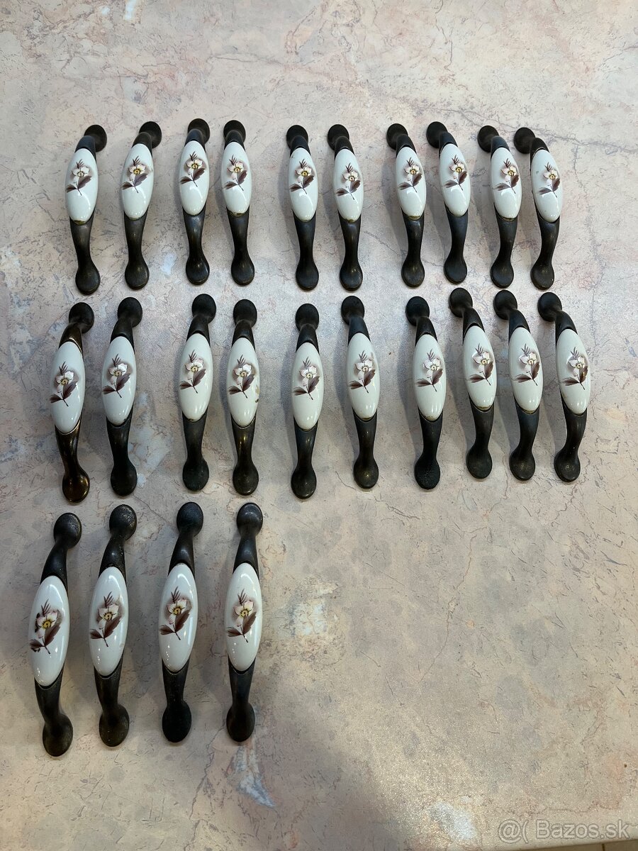 Úchytky na nábytok - 3