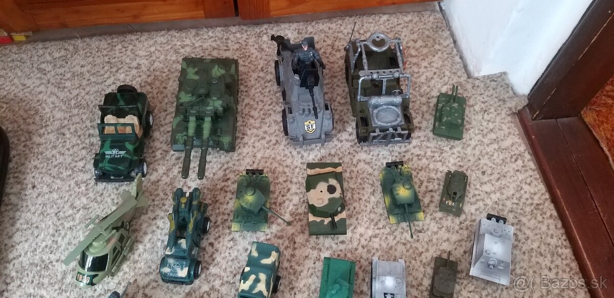 Auticka, tanky, lietadla - 3