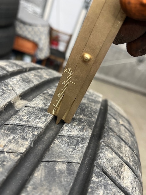 letne pneumatiky 215/55r17 - 3