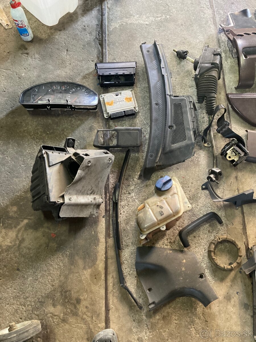 Náhradné diely AUDI A4 B5 - 3