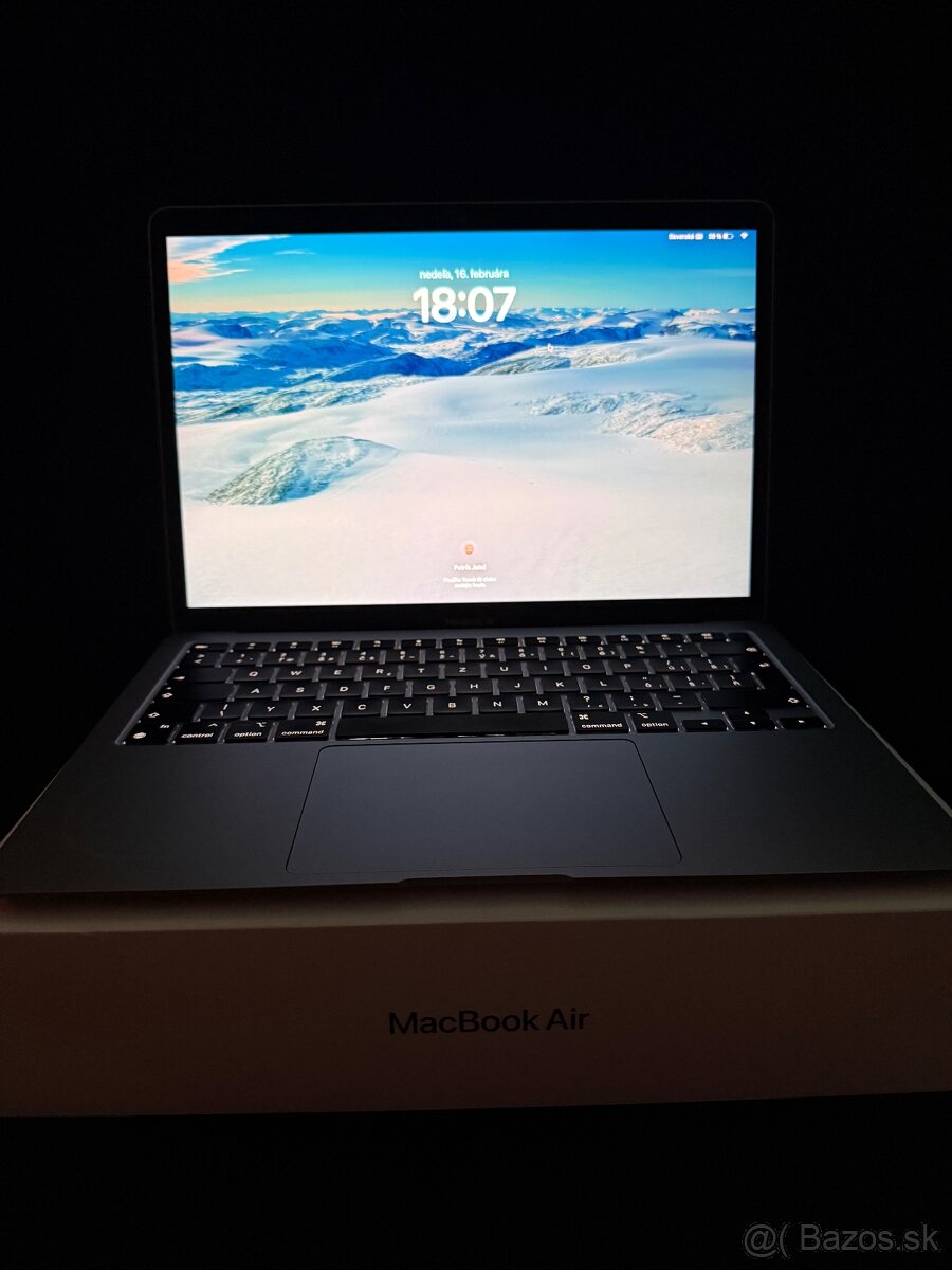 MacBook Air M1 2020 (kozmicky sivá) - 3