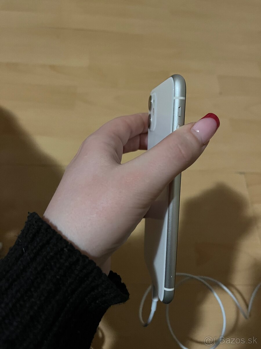 iPhone 11 - 3