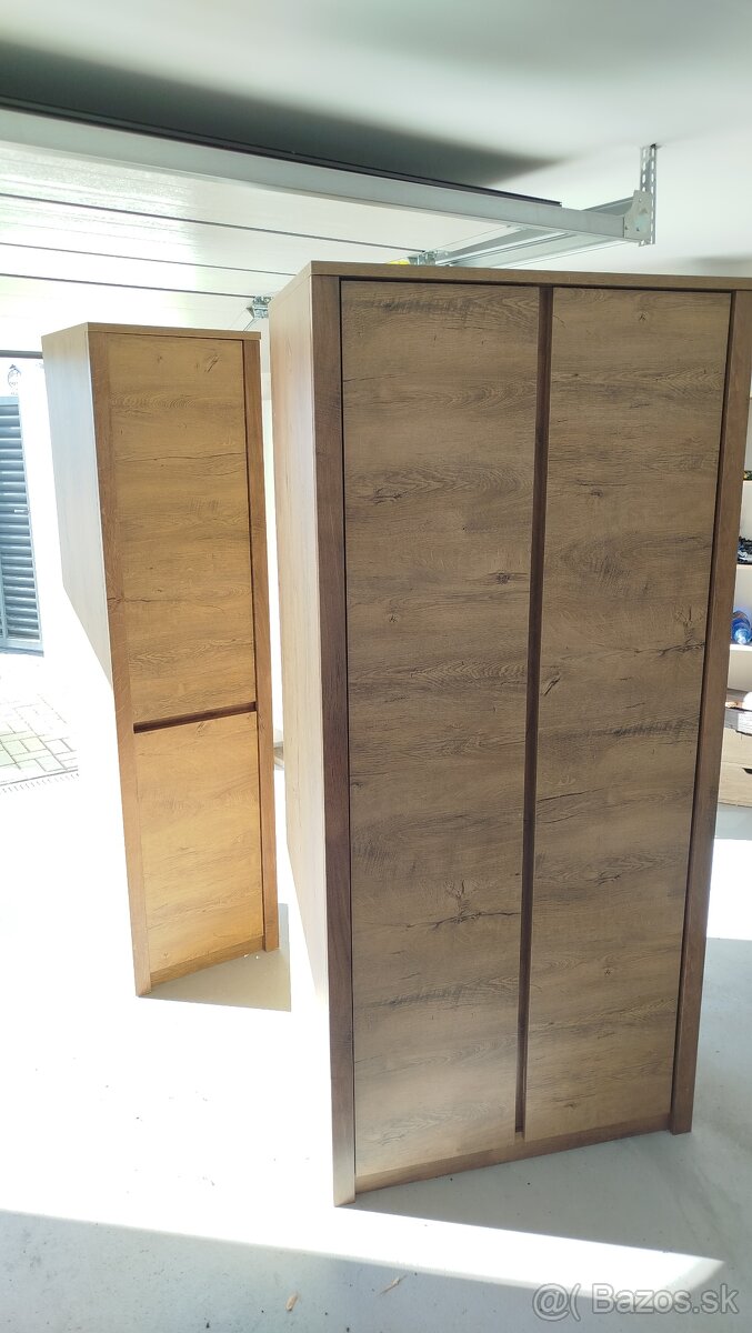 Skriňa / šatník - 3