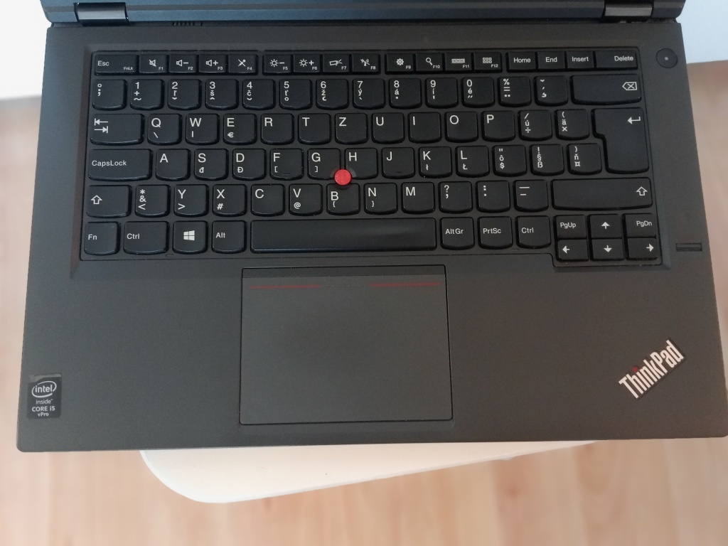 Lenovo Thinkpad T440p , Intel core i5 , 8gb ram , WIN 7 - 3