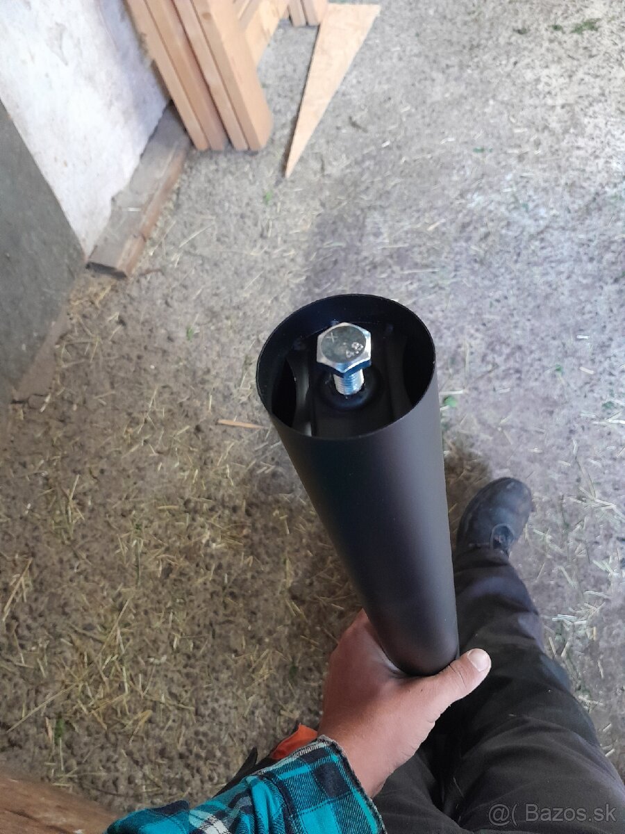 Nohy na stôl - 3