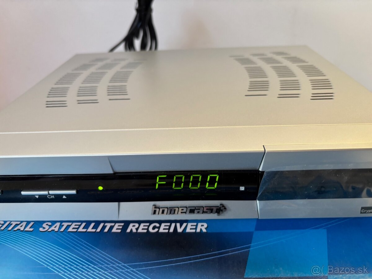 satelitný receiver Homecast S3000 CR - 3