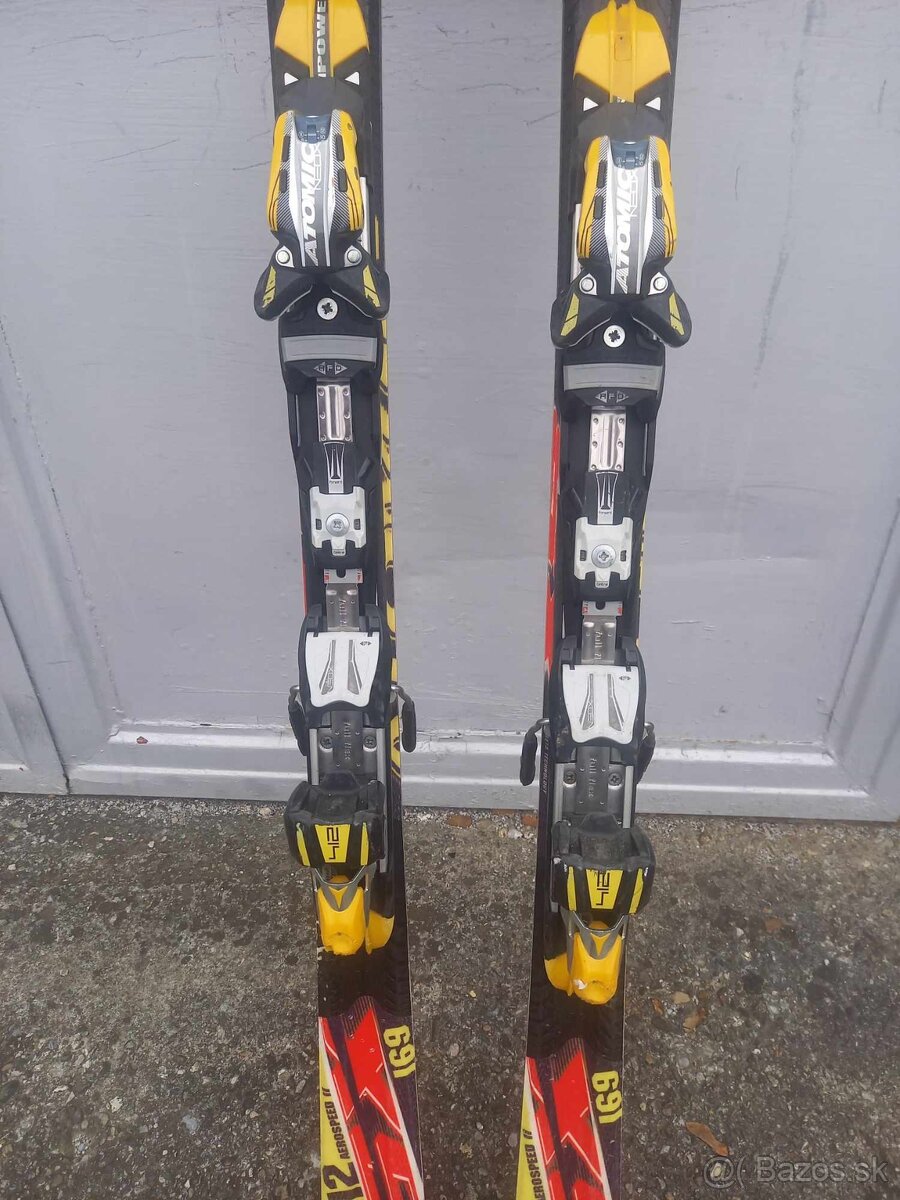 Lyže ATOMIC - 3