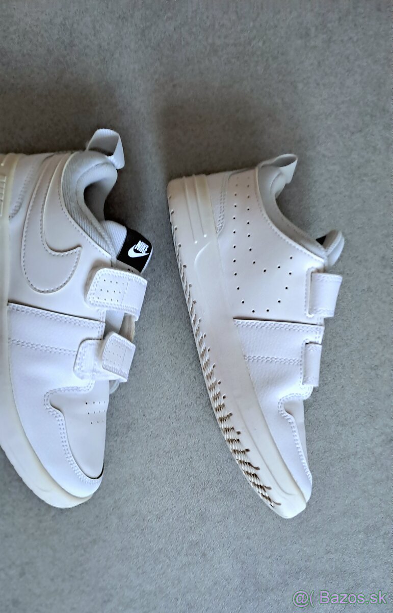 Tenisky Nike č. 33/34 - 3