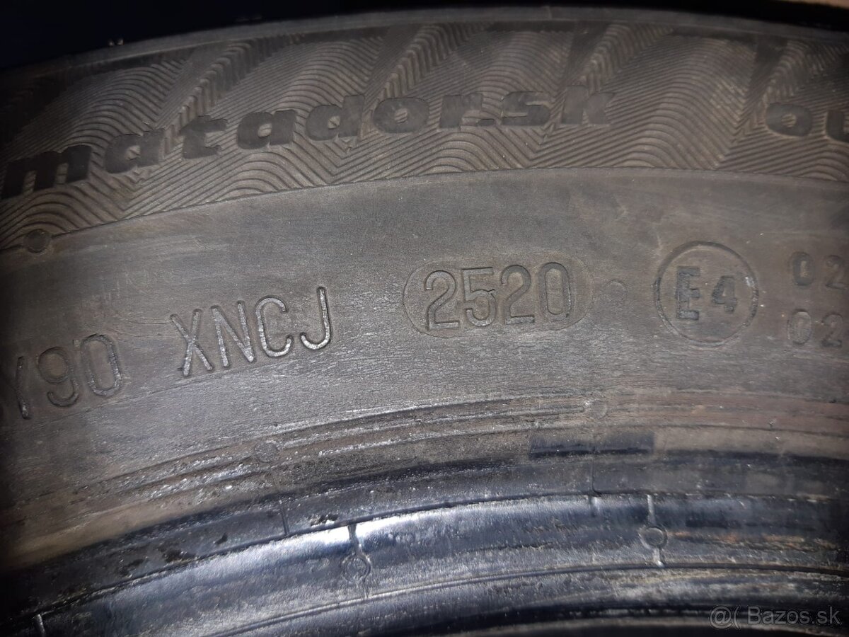 Predám 185/60R15 84T ZIMNÉ - 3