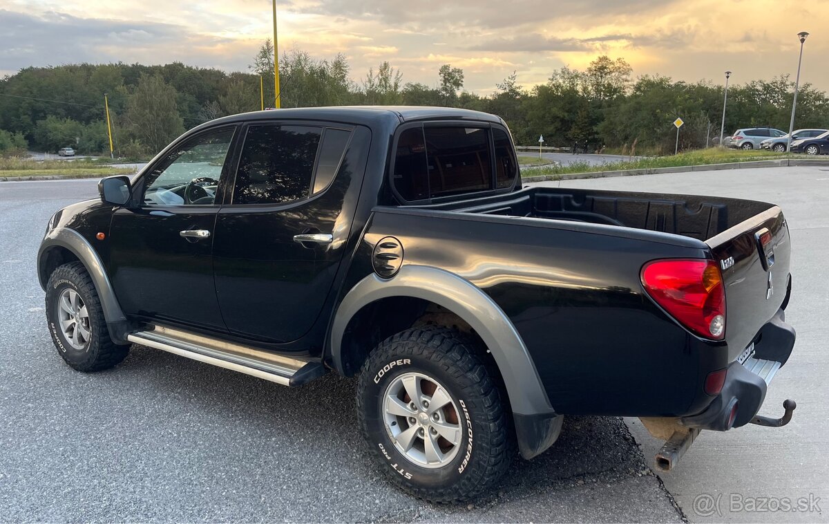 Mitsubishi L200 2.5 TDI Superselect  4x4 Uzávierka