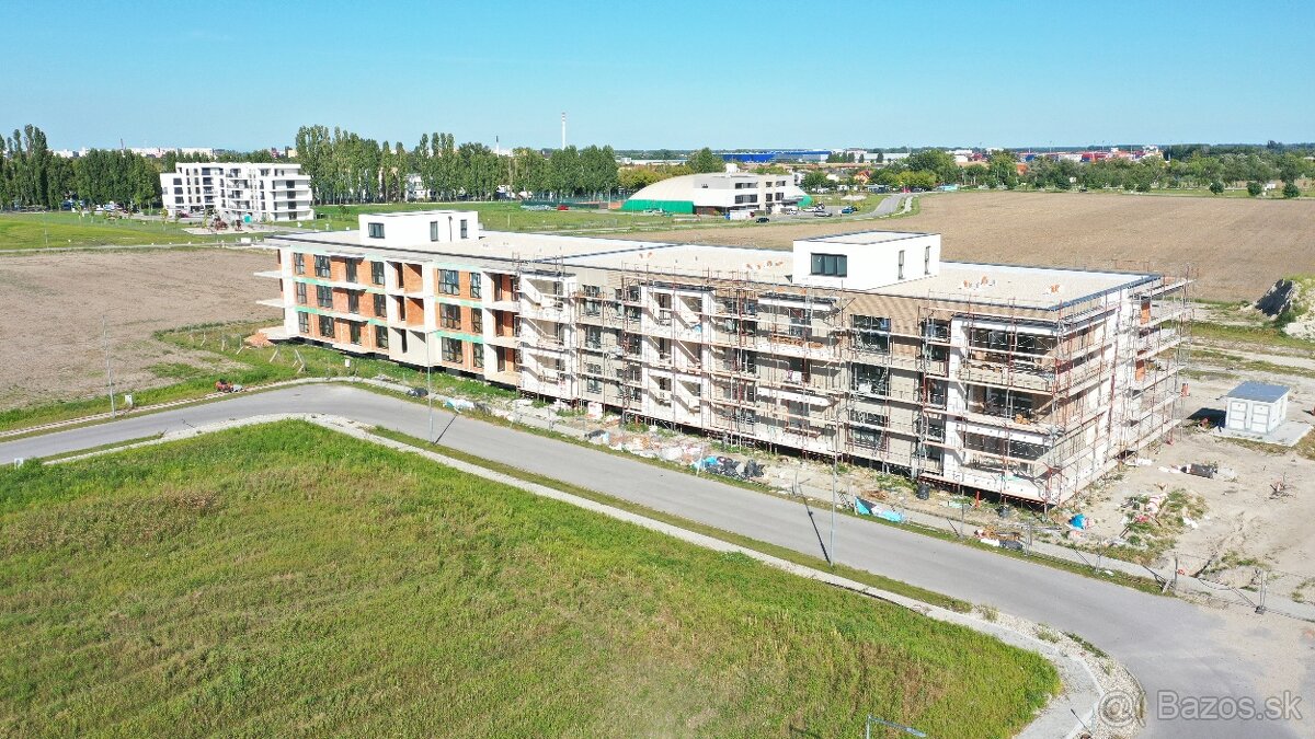 3 IZBOVÝ BYT 62 m2+LOGGIA 19,58 m2 VEDĽA TERMÁLNEHO KÚPALISK - 3