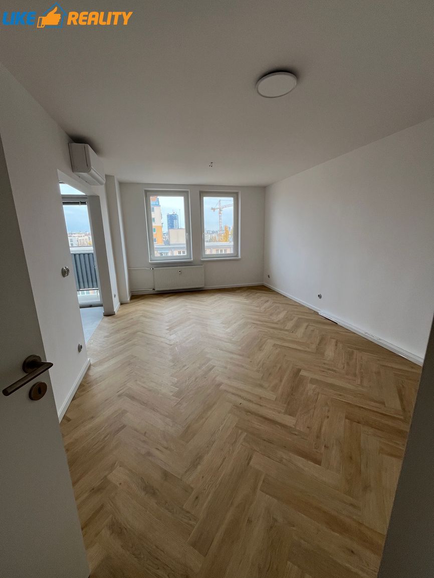 Prenájom veľkometrážneho 4izb. bytu na hranici Starého Mesta - 3