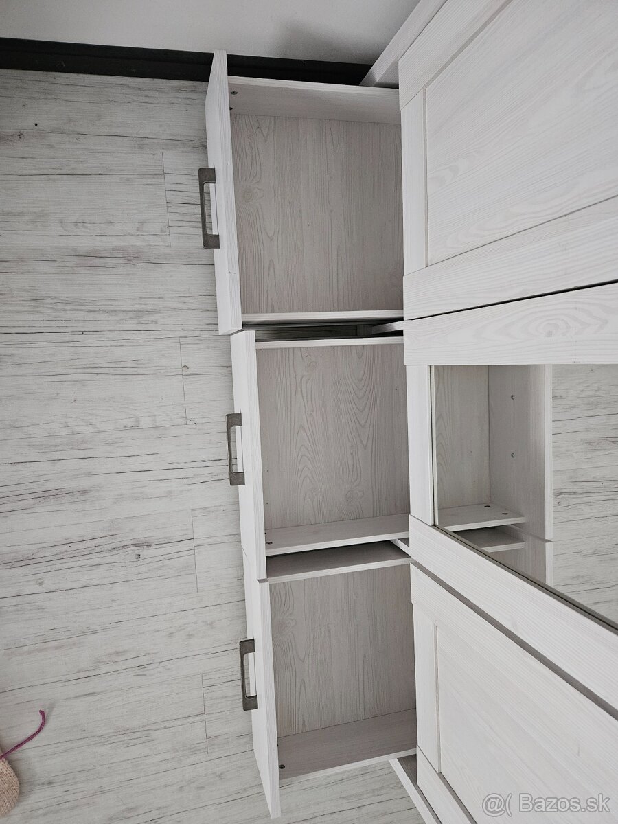 Zostava nábytku - 3