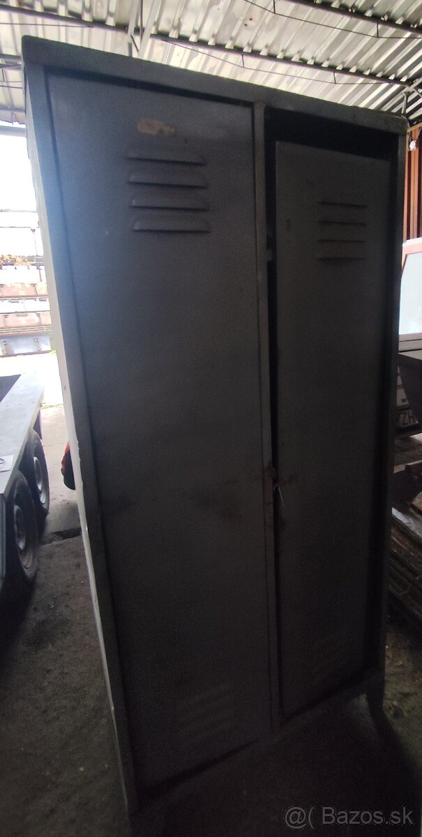 Plechové skrine - 3