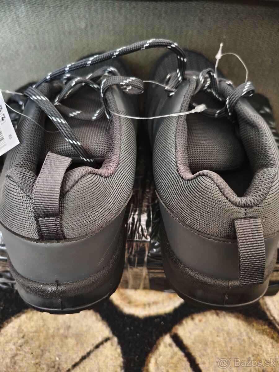 PRACOVNÁ OBUV 43 - 3