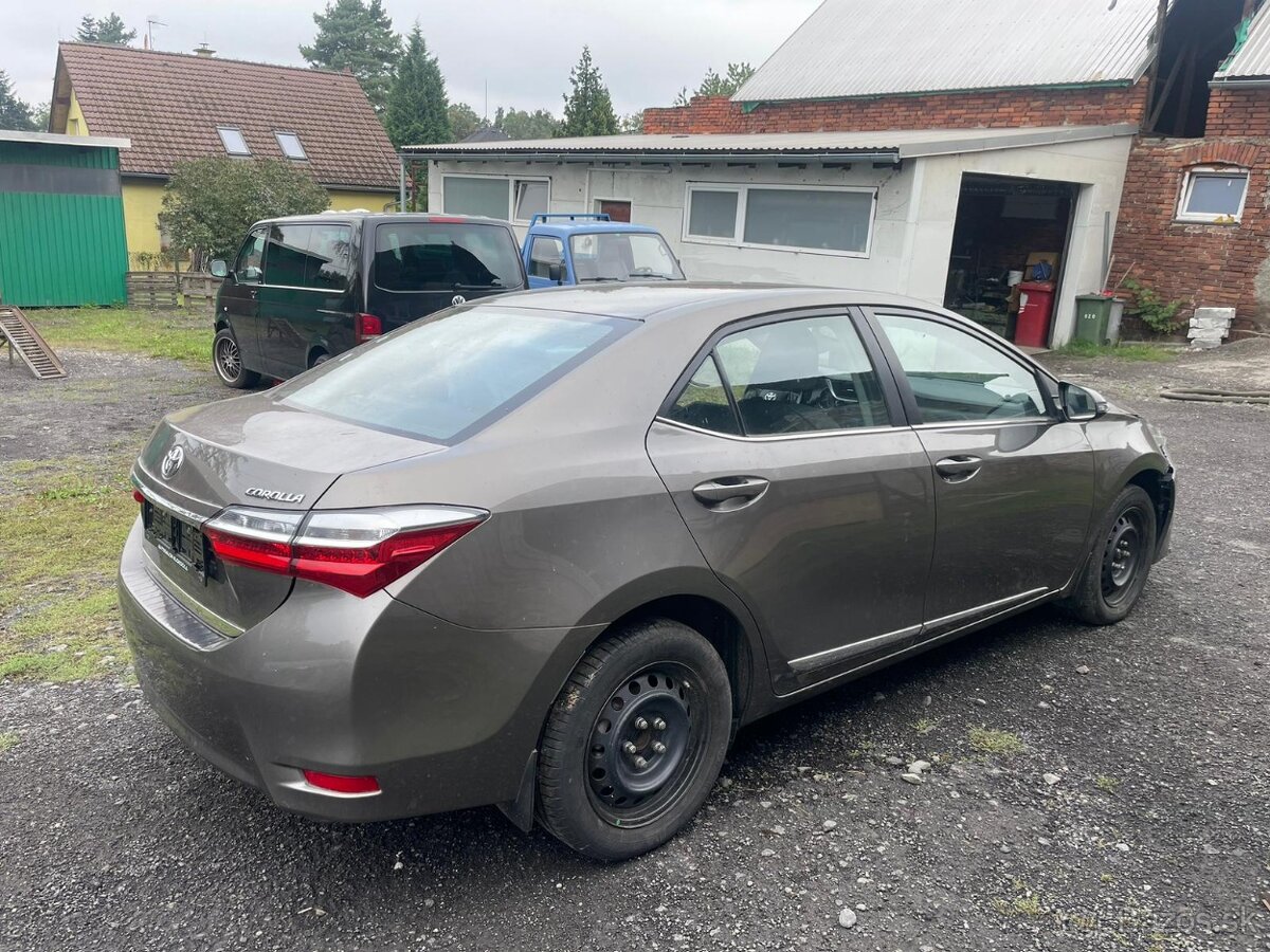Toyota Corolla 1.6i 97kw, r.2019, klima, 1. majitel - 3