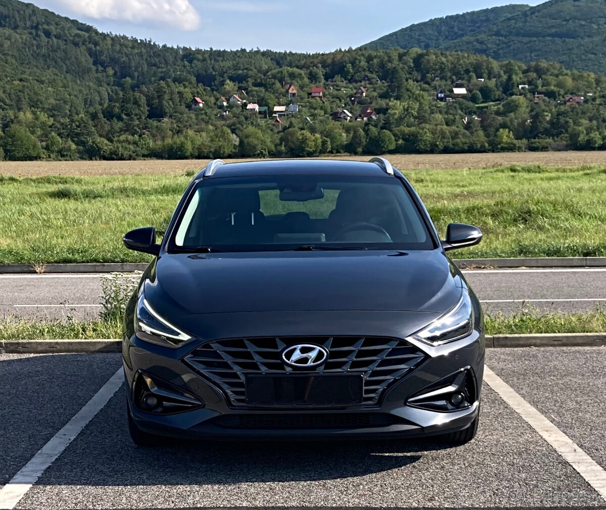 Hyundai i30 Kombi 1.6 CRDI 7DCT Edition 30 - 3