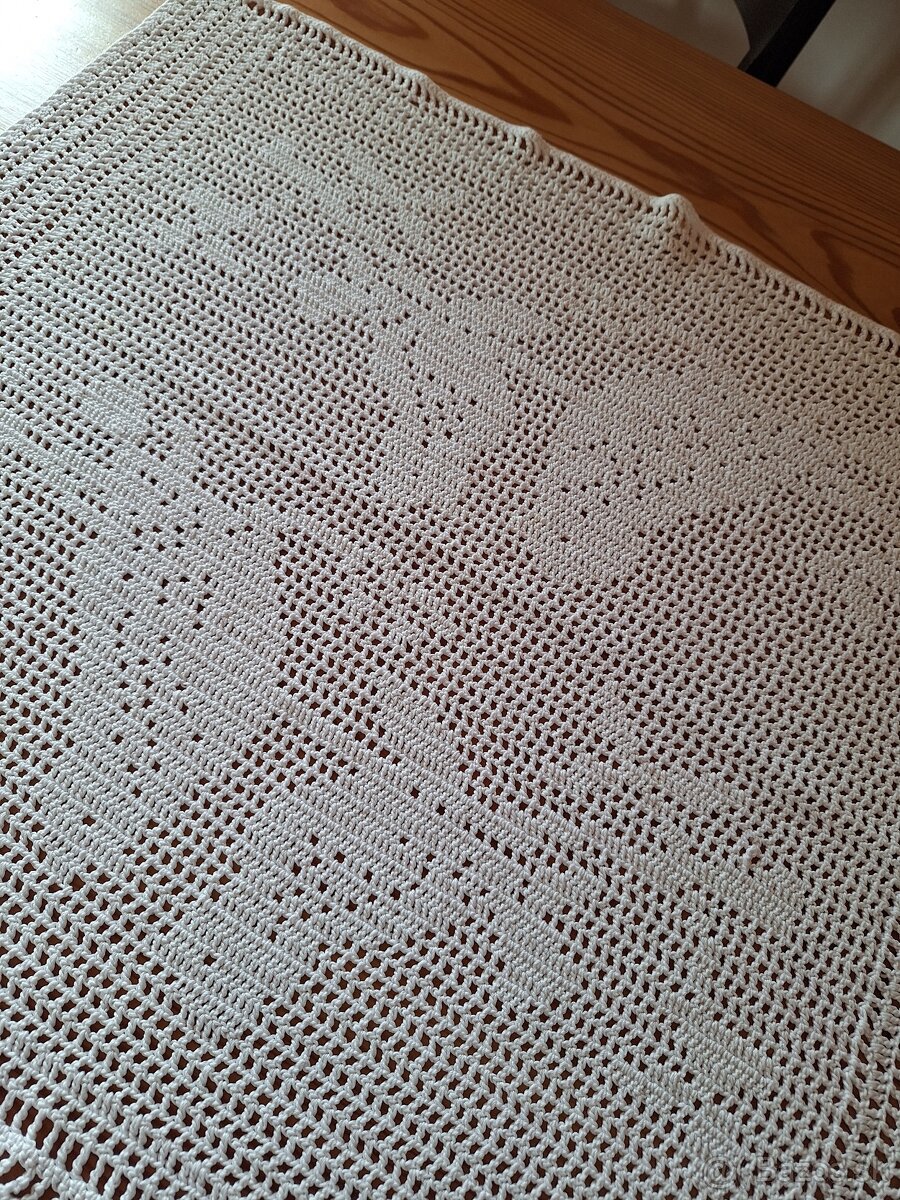 Obrus hačkovany - 3