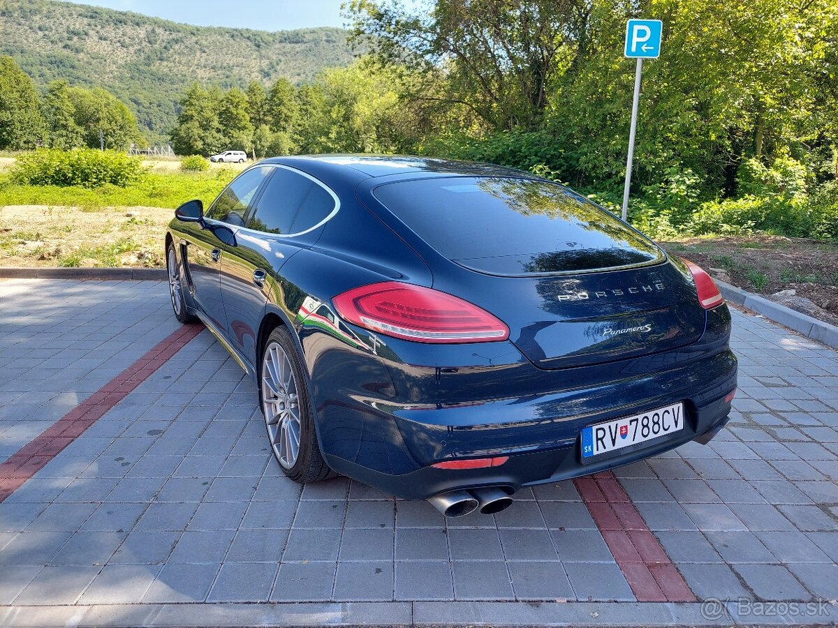 Porsche Panamera S - 3
