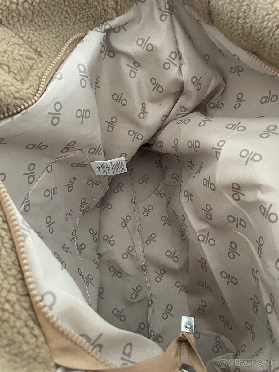 Huňatá kabelka AloYoga - 3