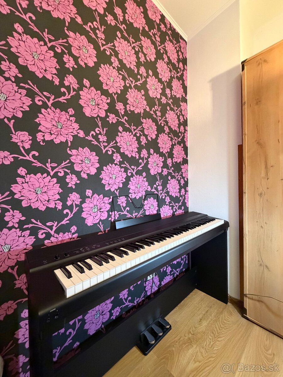 Predám digitálne stage piano Medeli SP201 - 3