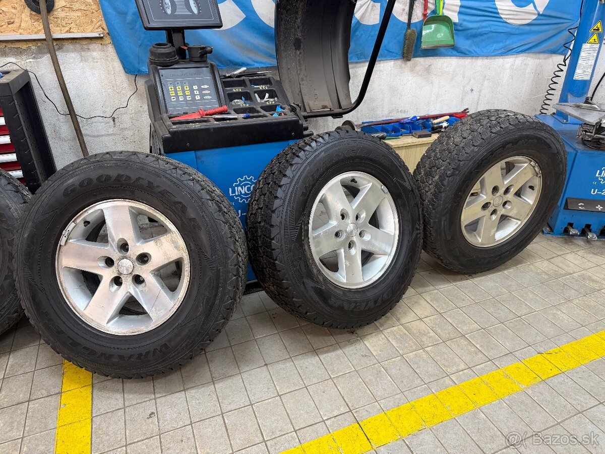Jeep Wrangler,Rubicon 5x127 R17